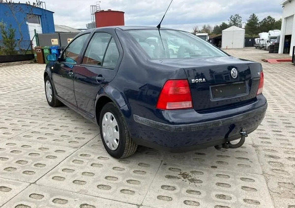 Volkswagen Bora cena 3800 przebieg: 227919, rok produkcji 1999 z Bytom małe 106